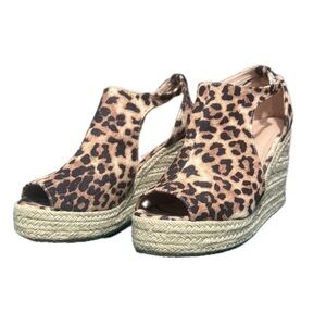 NOT FOR SALE DO NOT BID Leopard Print Wedge Sandals